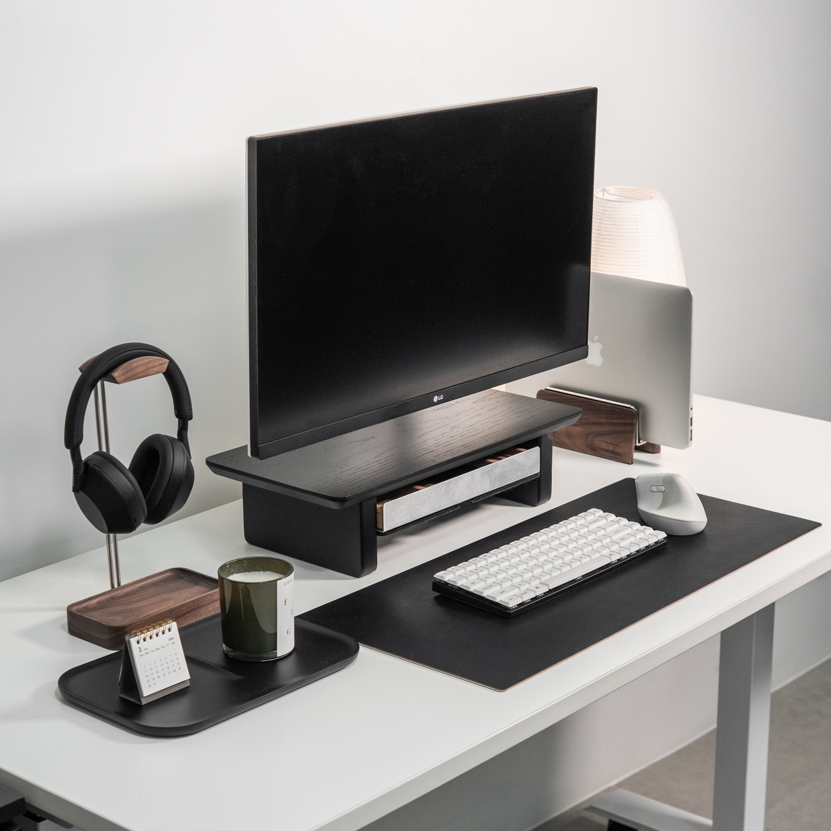 Desk Setup Cockpit | Black