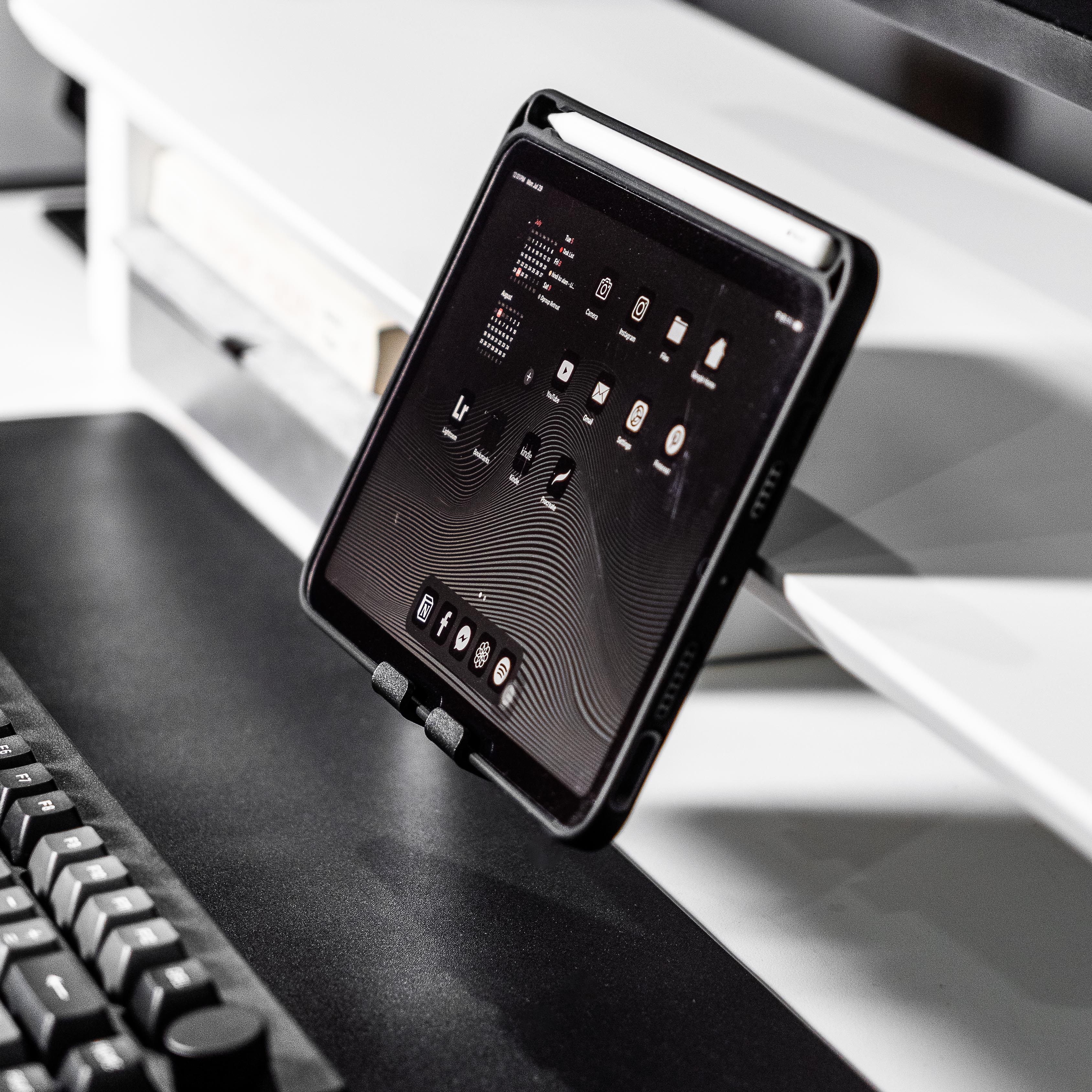 Tablet/Phone Holder for Cockpit Setup | Black